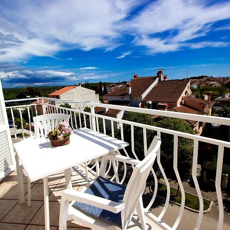 Apartments Tin روفينج الغرفة الصورة