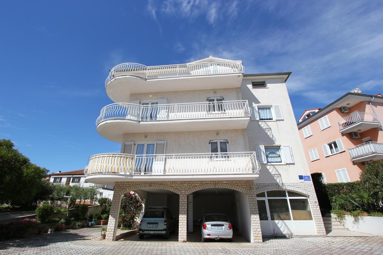 Apartments Tin روفينج المظهر الخارجي الصورة
